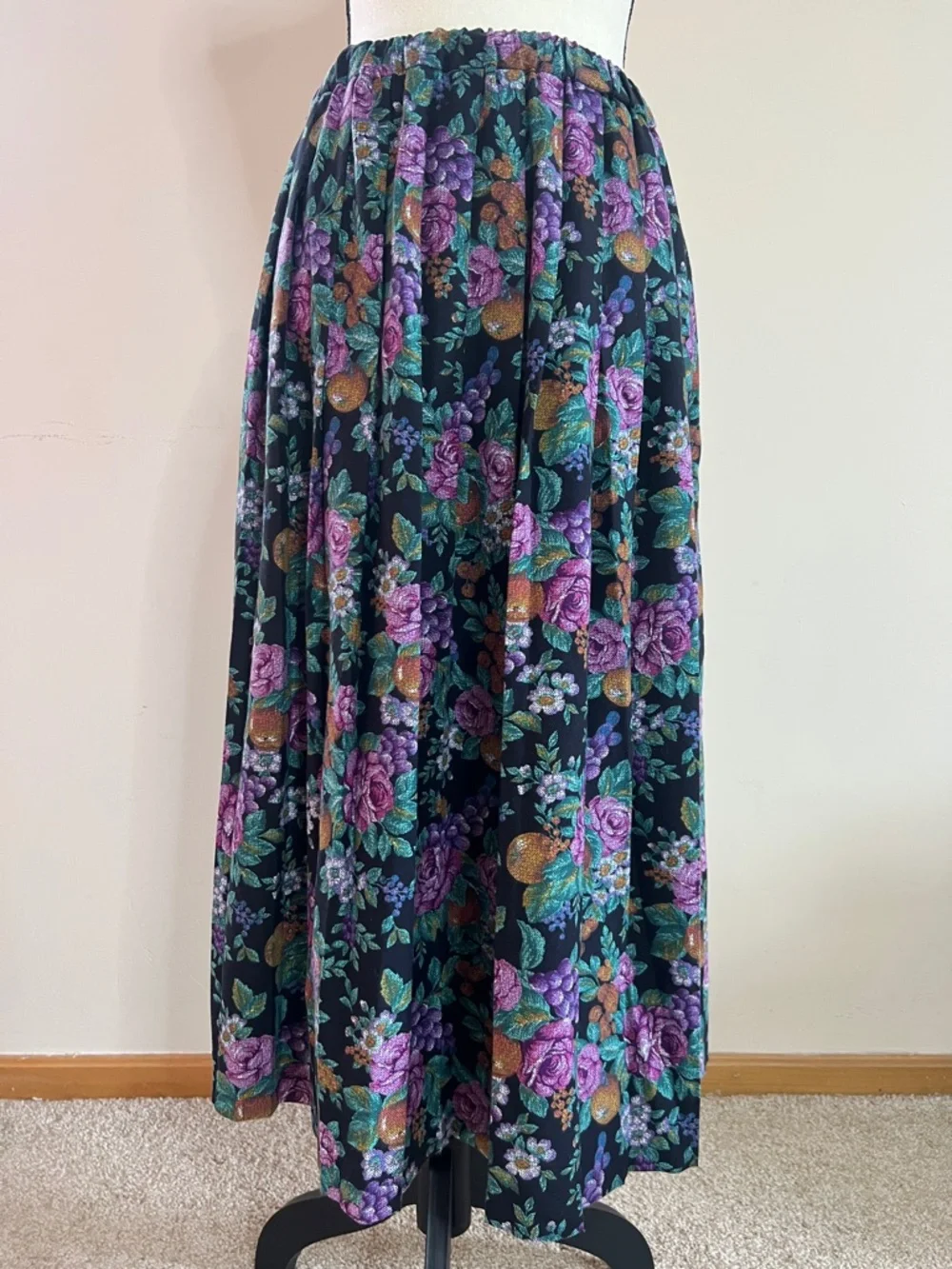 🍊🌹🍇Floral Maxi Skirt in Black with Purple & Green Print